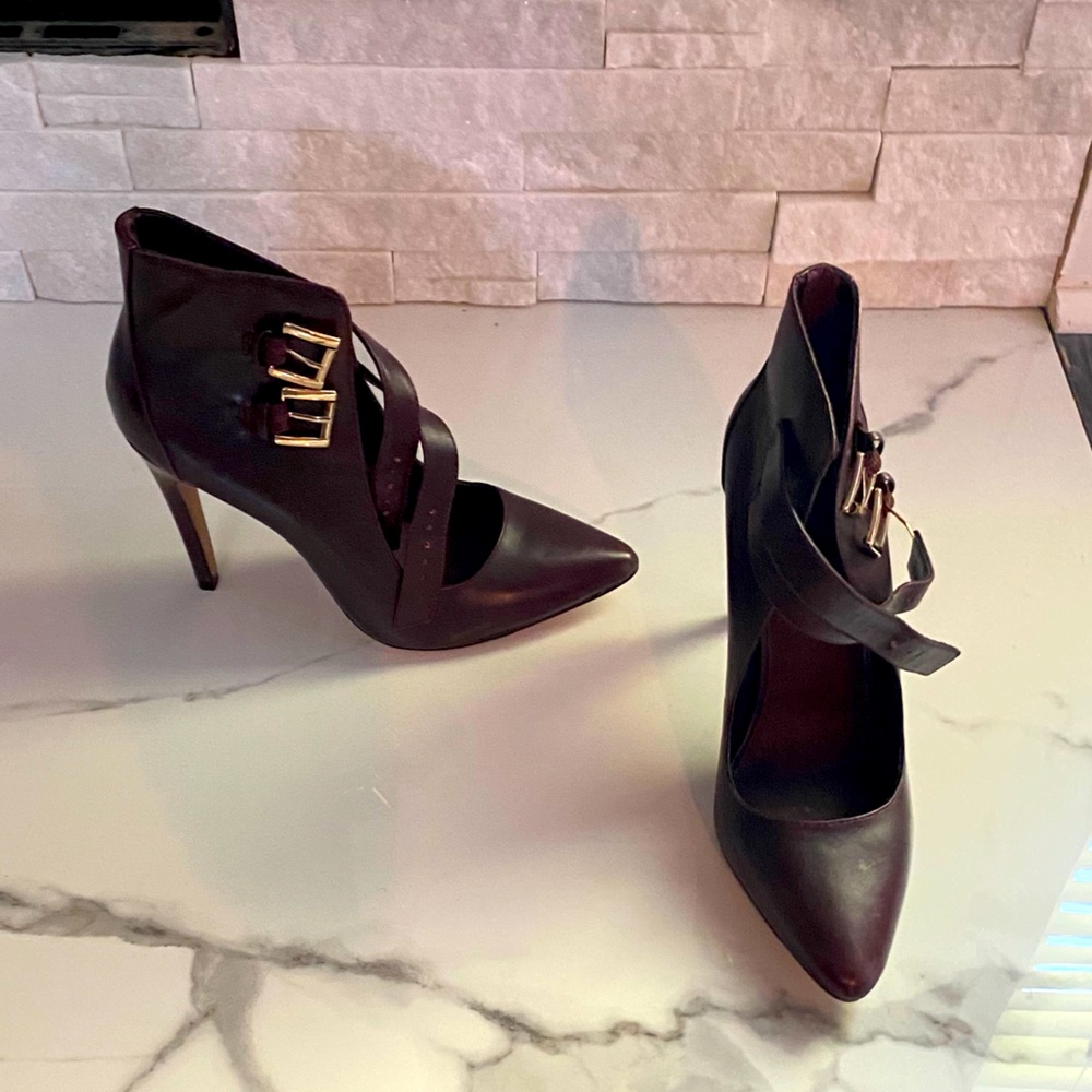 Bethan burgundy shoe bootie